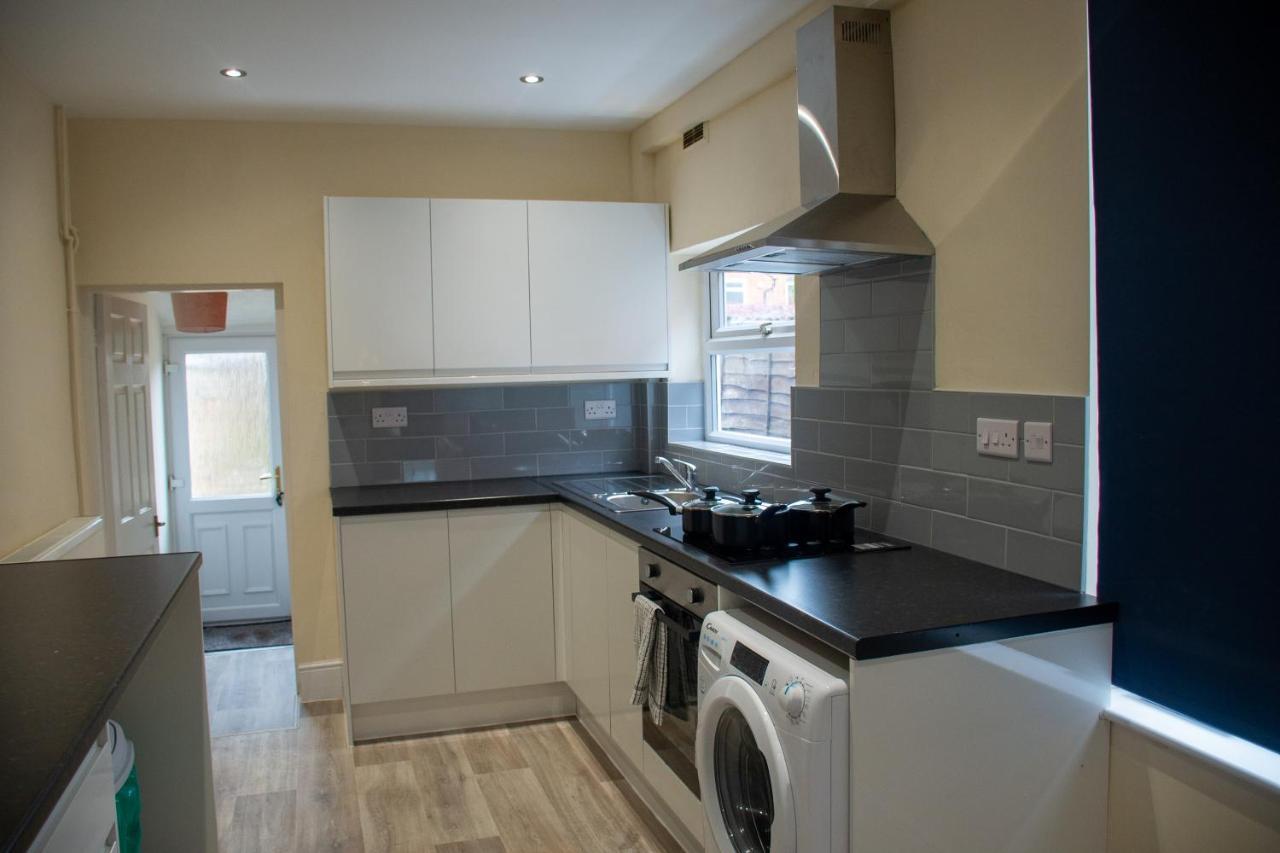 Royale Green View House- Free Parking, Wifi, Perfect For Contractors And Holiday Northampton Exterior photo